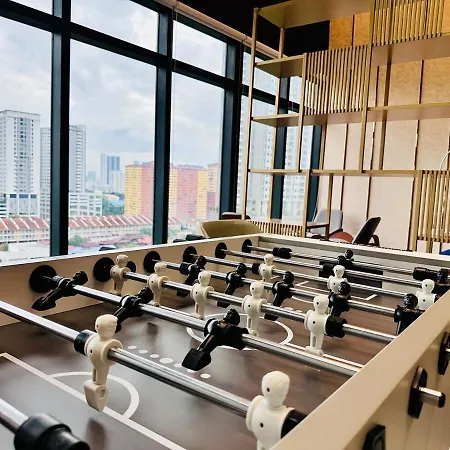 Urban Rooftop Veiw Penang 3Br 10 Pax